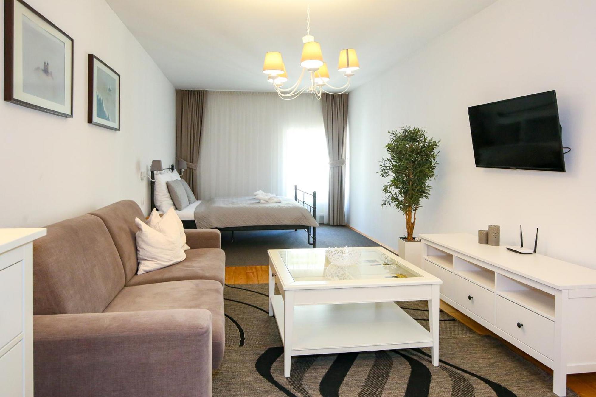 Apartmany Mudra Sova บันสกา ชีอาว์นีซา ภายนอก รูปภาพ
