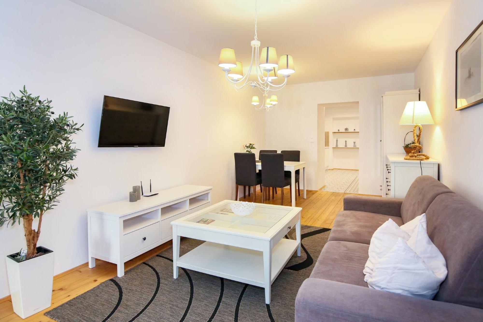 Apartmany Mudra Sova บันสกา ชีอาว์นีซา ภายนอก รูปภาพ
