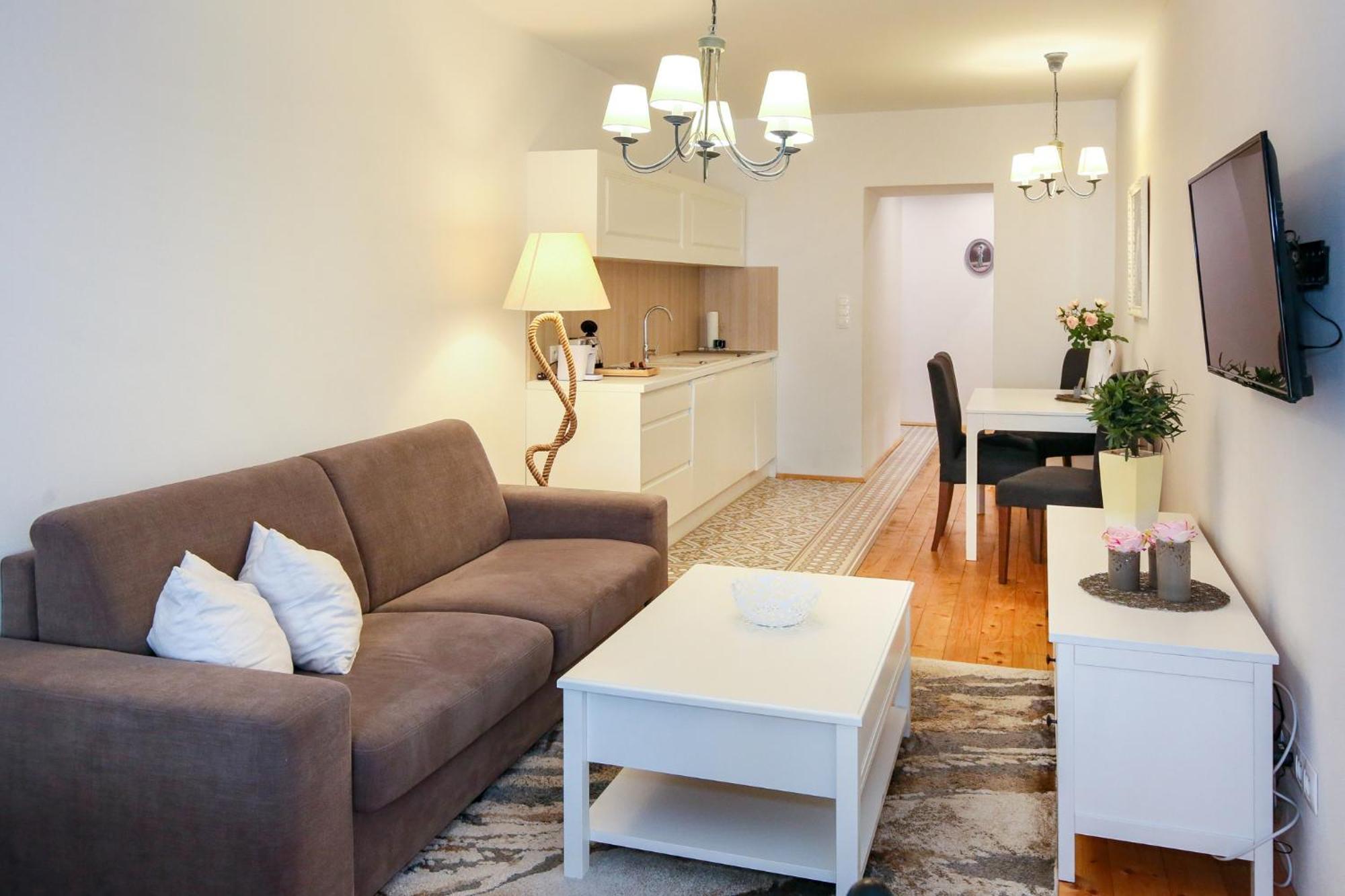 Apartmany Mudra Sova บันสกา ชีอาว์นีซา ภายนอก รูปภาพ