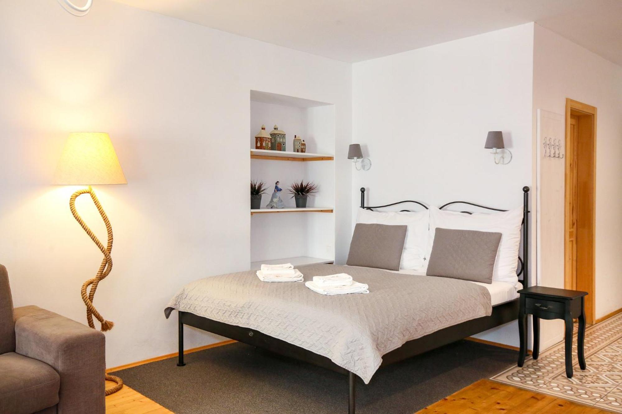 Apartmany Mudra Sova บันสกา ชีอาว์นีซา ภายนอก รูปภาพ
